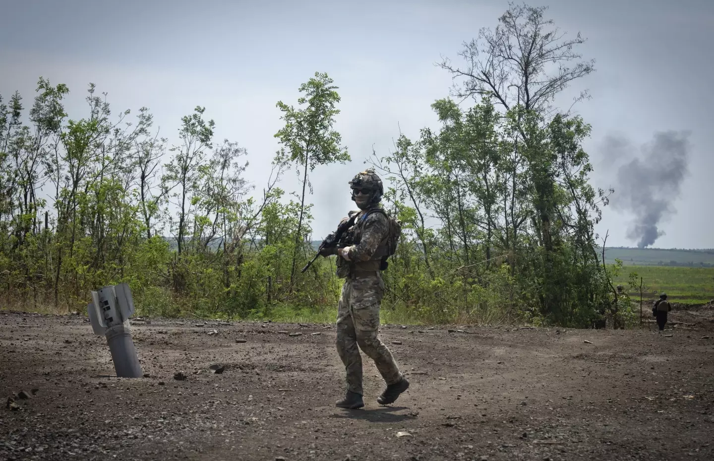 Ukraine aims to wear down and outsmart a Russian army distracted by infighting