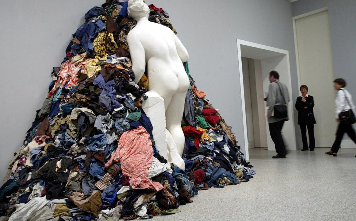 Italian artist Pistolettos Venus of the Rags destroyed in fire