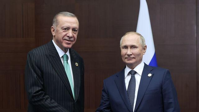 Erdoğan, Putin hold phone call to discuss grain deal
