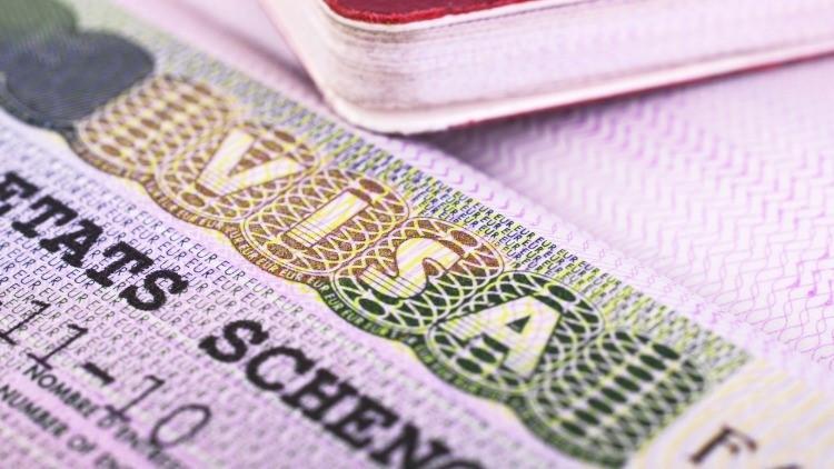 Tour operators offer discounts to visa, special passport holders