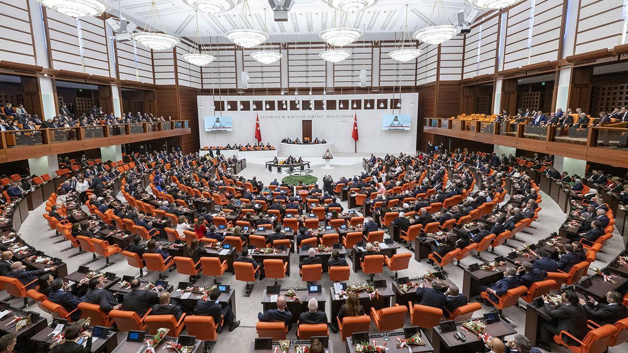 Parliament to hold extraordinary session