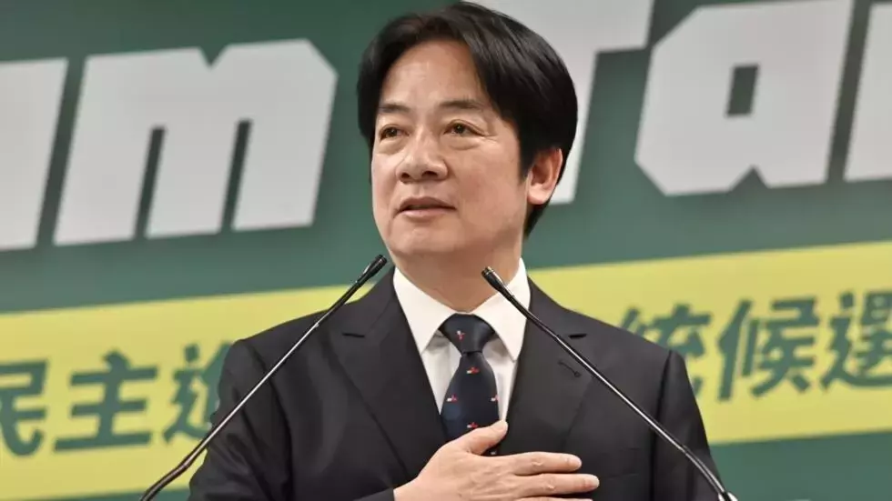China vows forceful response over Taiwan VPs US visit