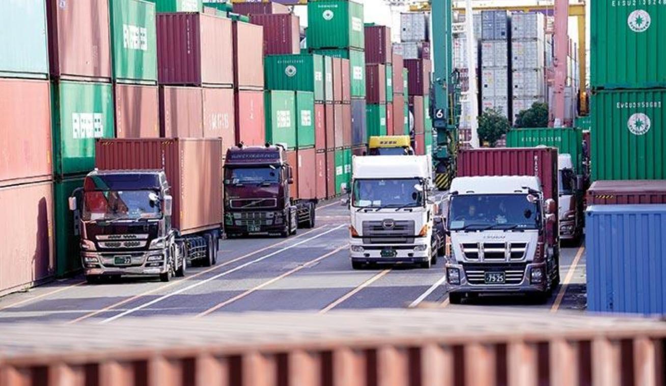 Japanese growth smashes expectations