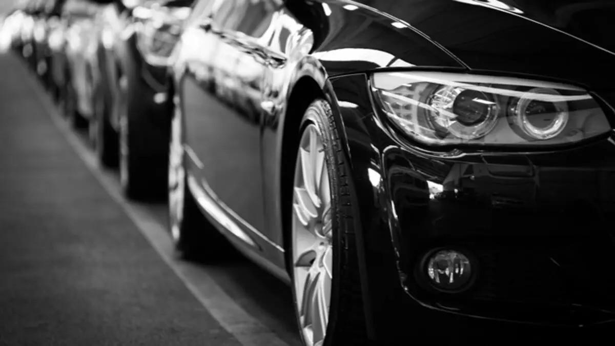 Demand remains robust for luxury cars