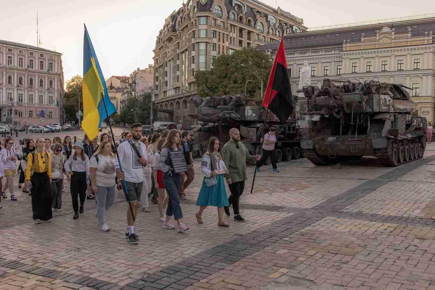 NATO aide under fire for suggesting Ukraine surrender land