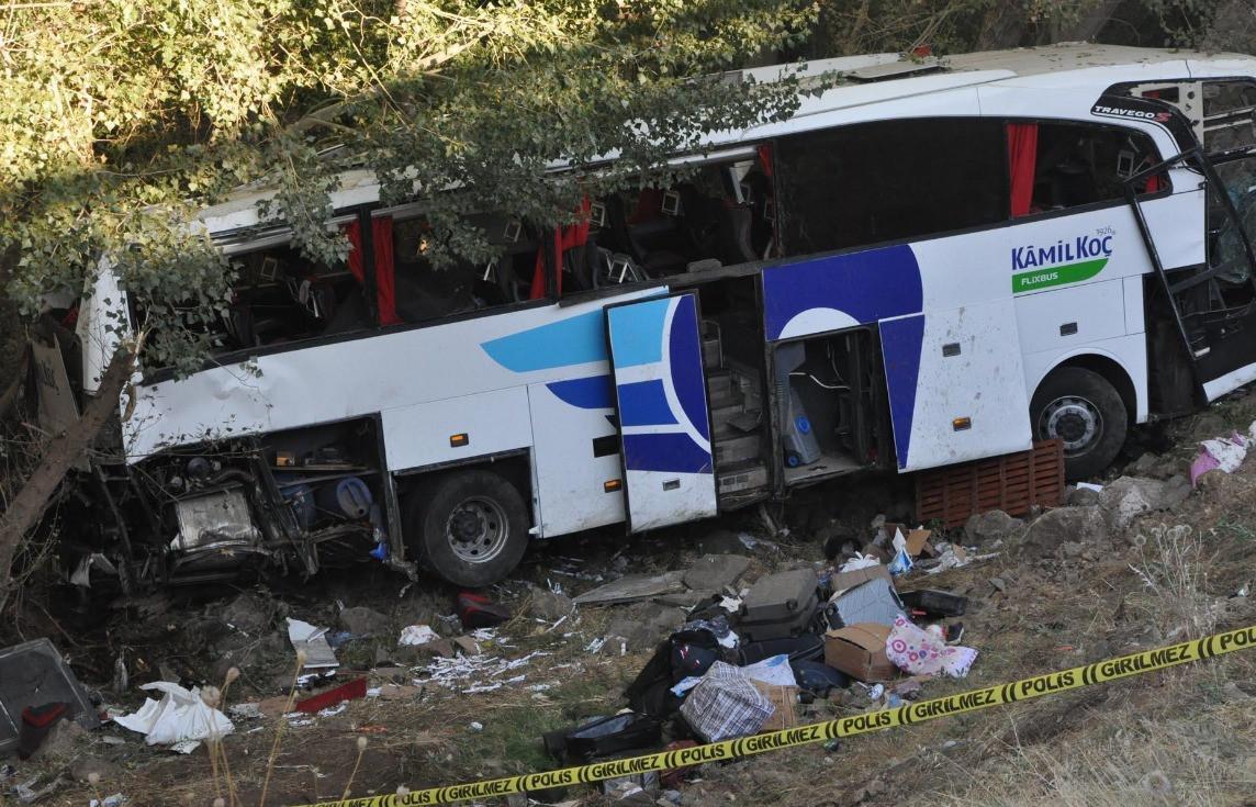 Passenger bus crash in Yozgat claims 12 lives, leaves 19 injured