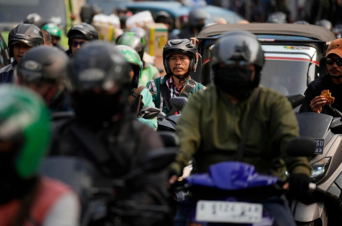 Jakarta orders civil servants work from home to improve air quality