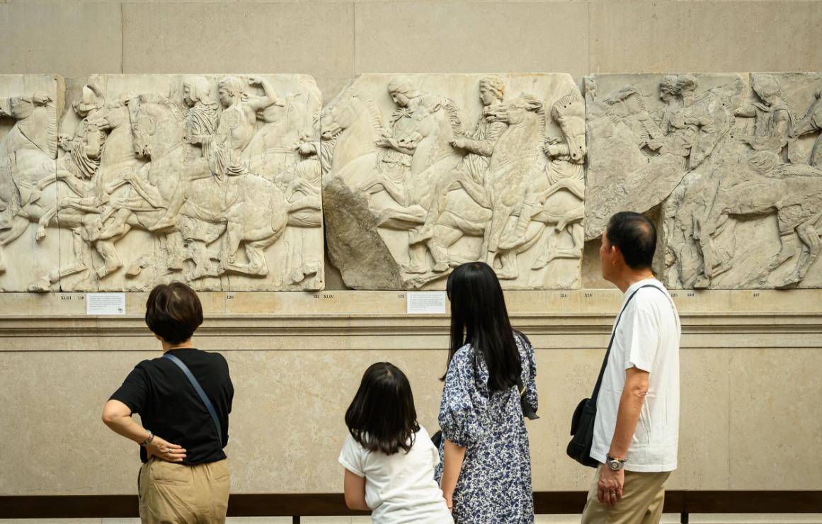 The British Museum: controversies, crises, missing artifacts