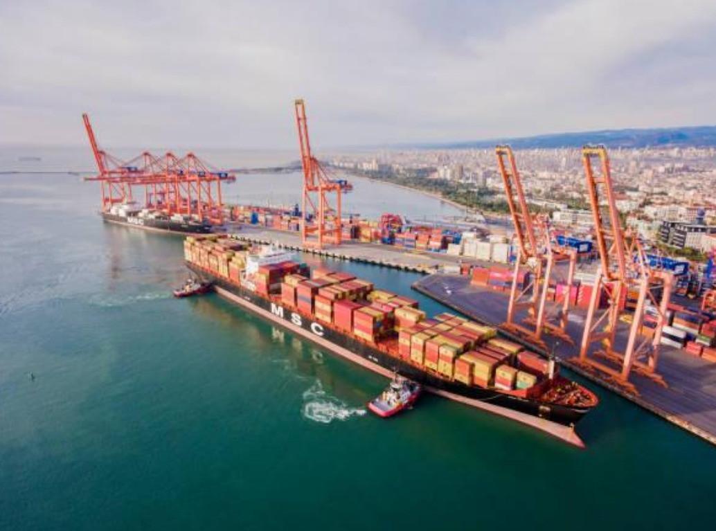 Exports at $21.6 billion in August, rising slightly