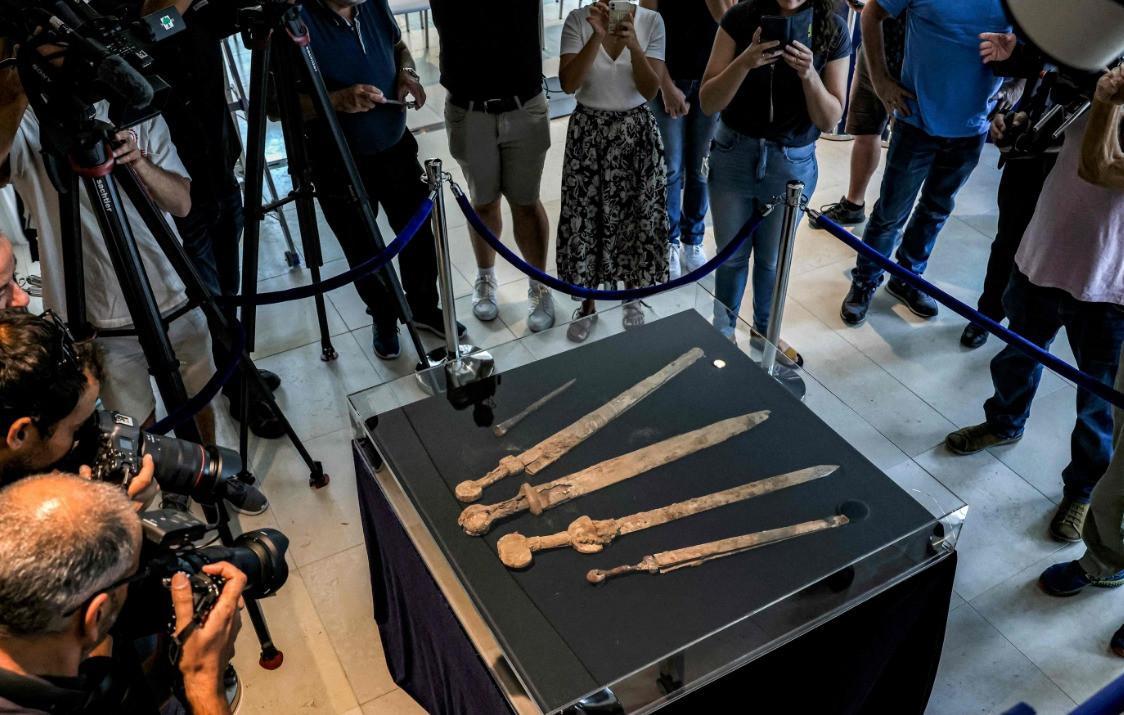 Roman swords discovered in Dead Sea cave