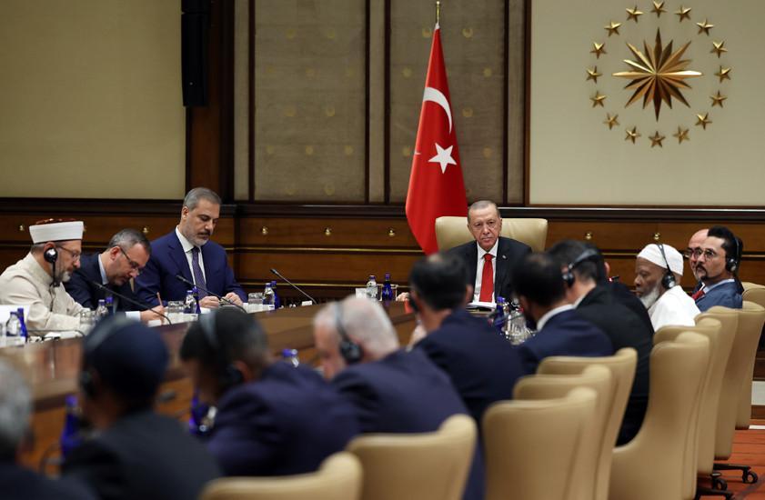 Erdoğan condemns Quran-burning acts in Europe as hate crimes