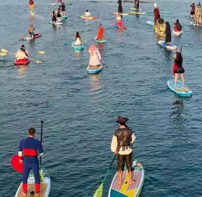 Fancy dress-themed Canoe Festival held in Adana
