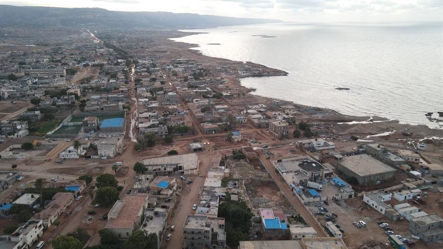 Libyas flood-ravaged Derna in grisly hunt for thousands still missing