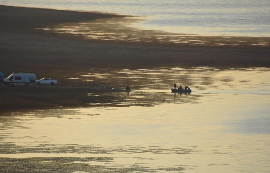 Helikopter krasjer under branntiltak, 3 mangler