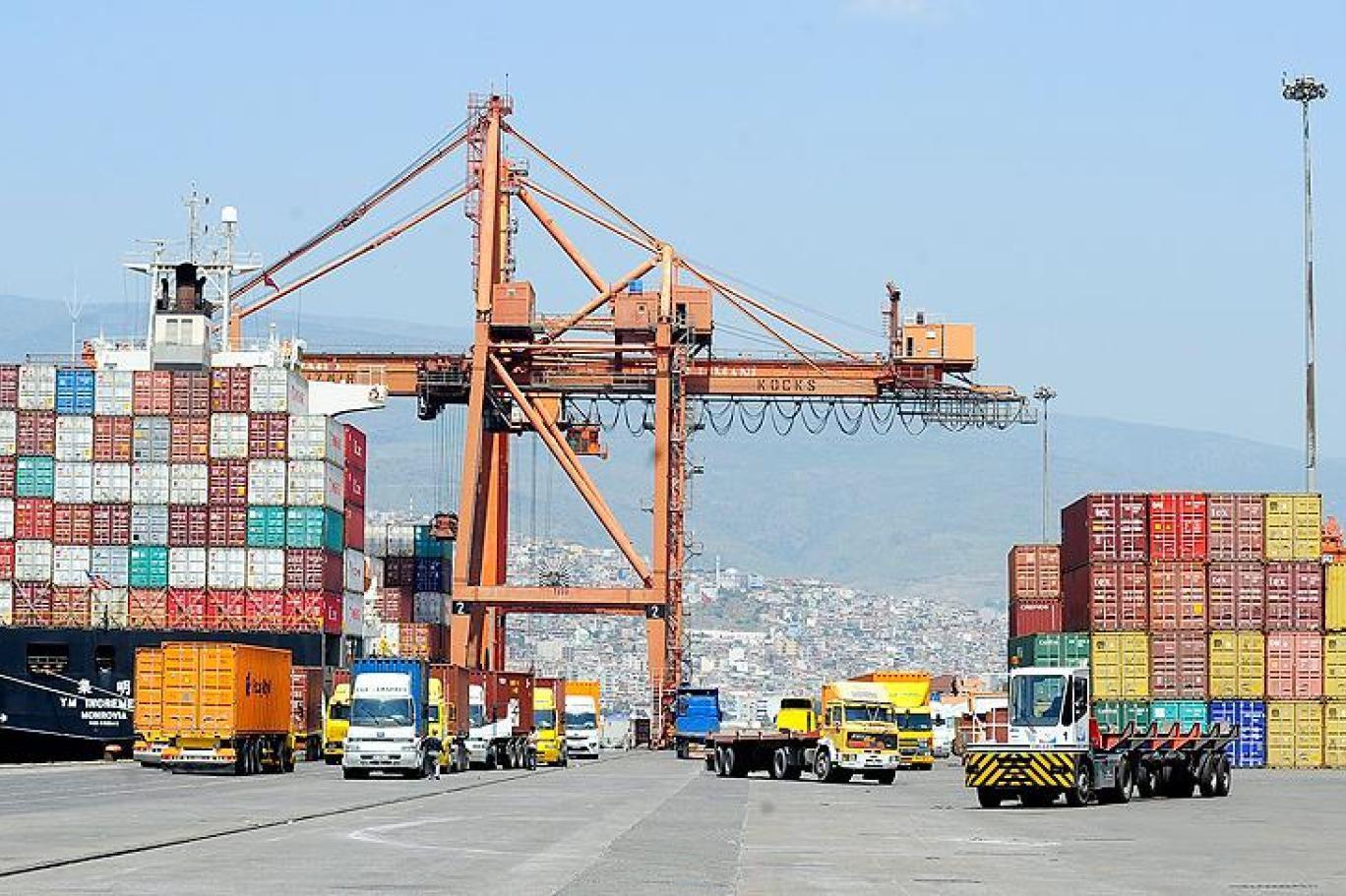 Foreign trade deficit shrinks 23 percent in August