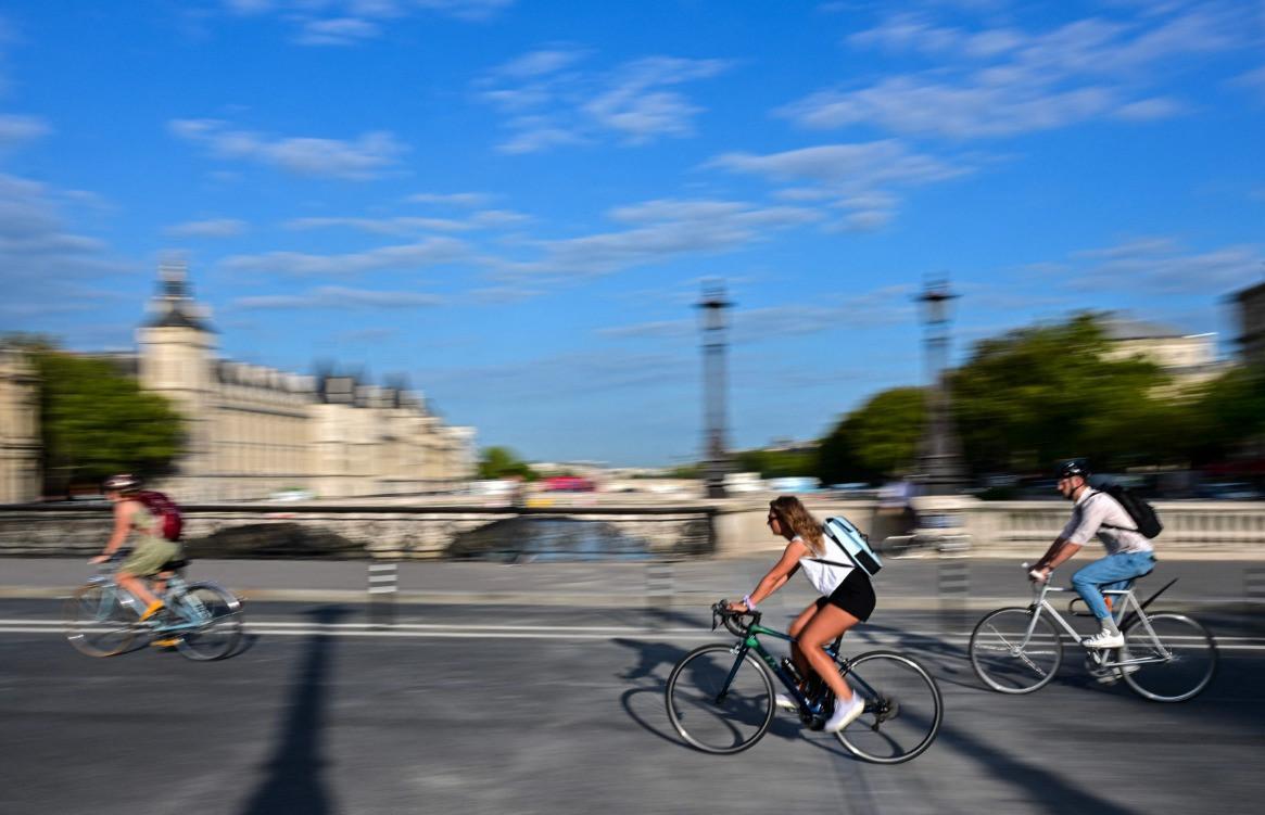 Forget company car, France embraces company bike