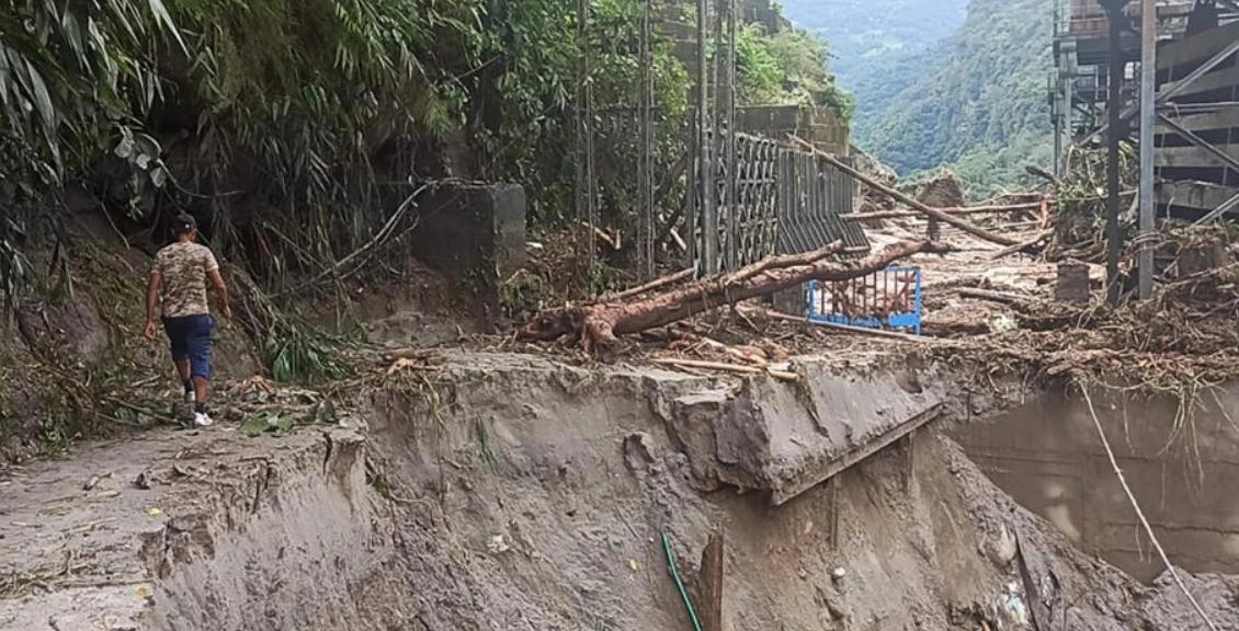 Indian flood toll up to 77 as waters recede