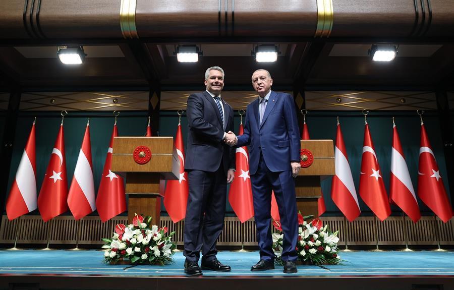 US deployment to region could lead to massacres: Erdoğan