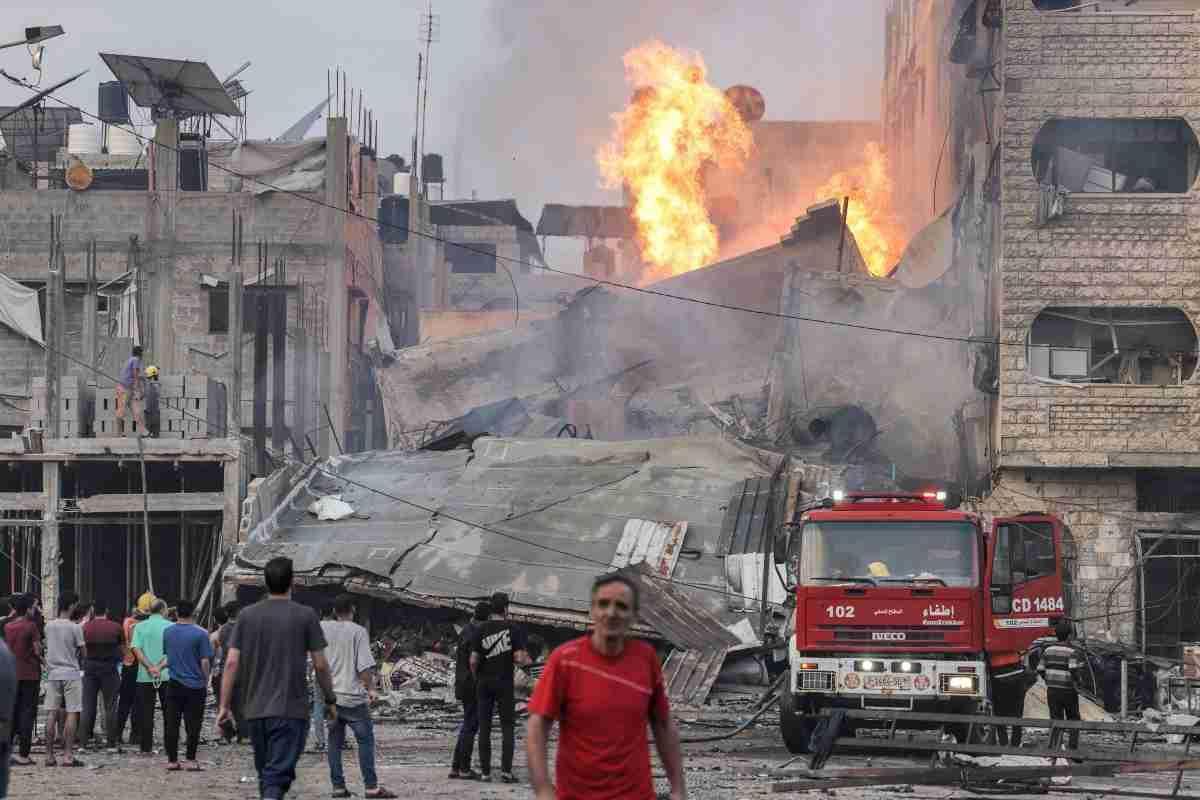 Israeli strikes demolish entire Gaza neighborhoods as sealed-off territory faces imminent blackout