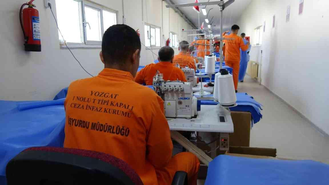 Prisoners produce textile materials for hospitals