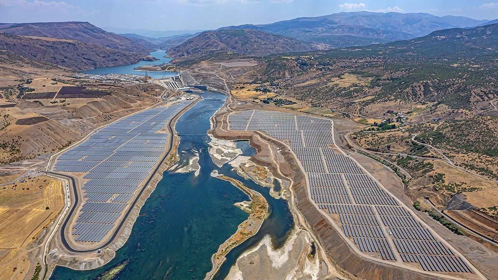 Renewables to produce half of electricity, says minister