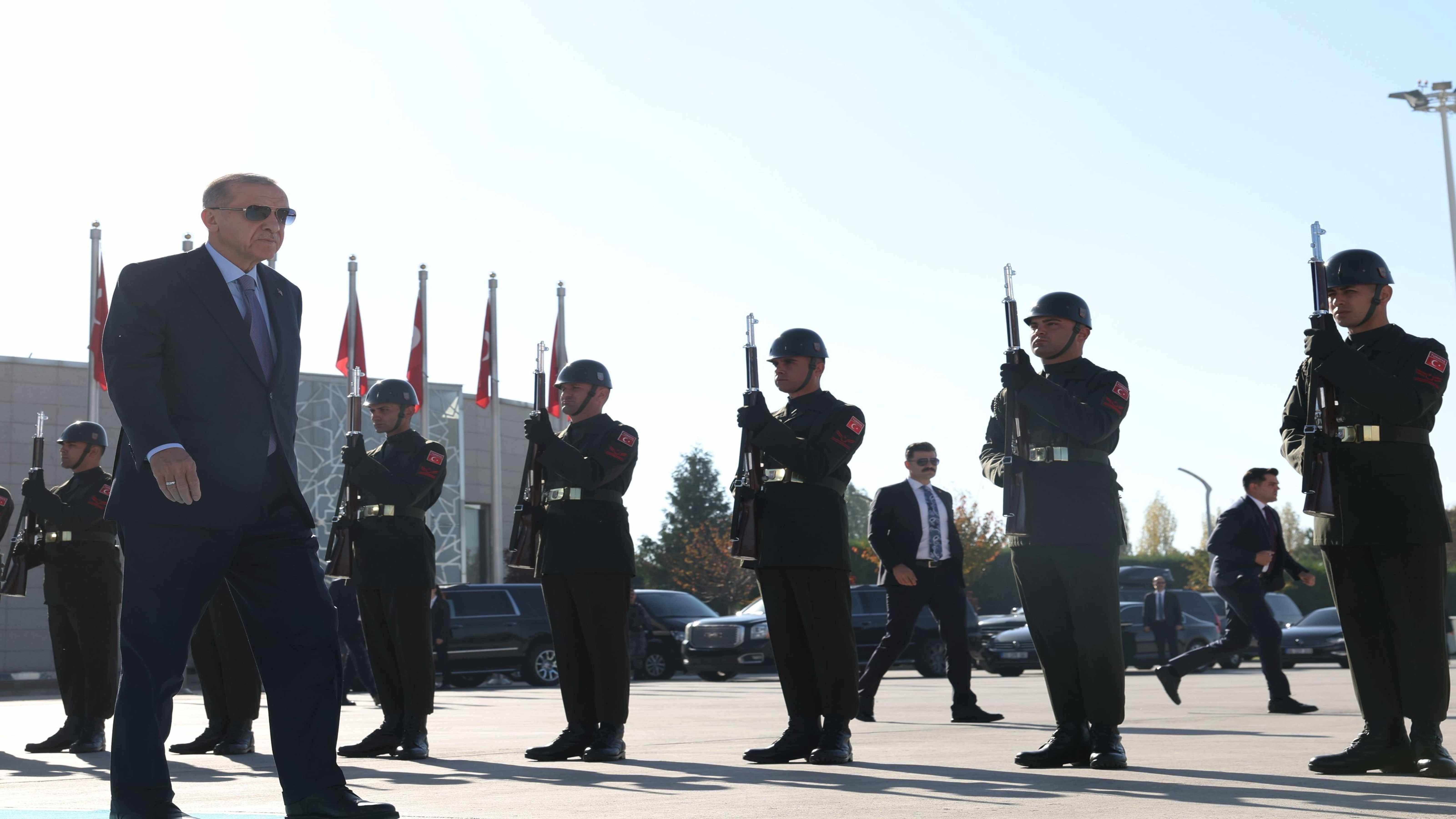 Erdoğan drar til Usbekistan for økonomisk toppmøte