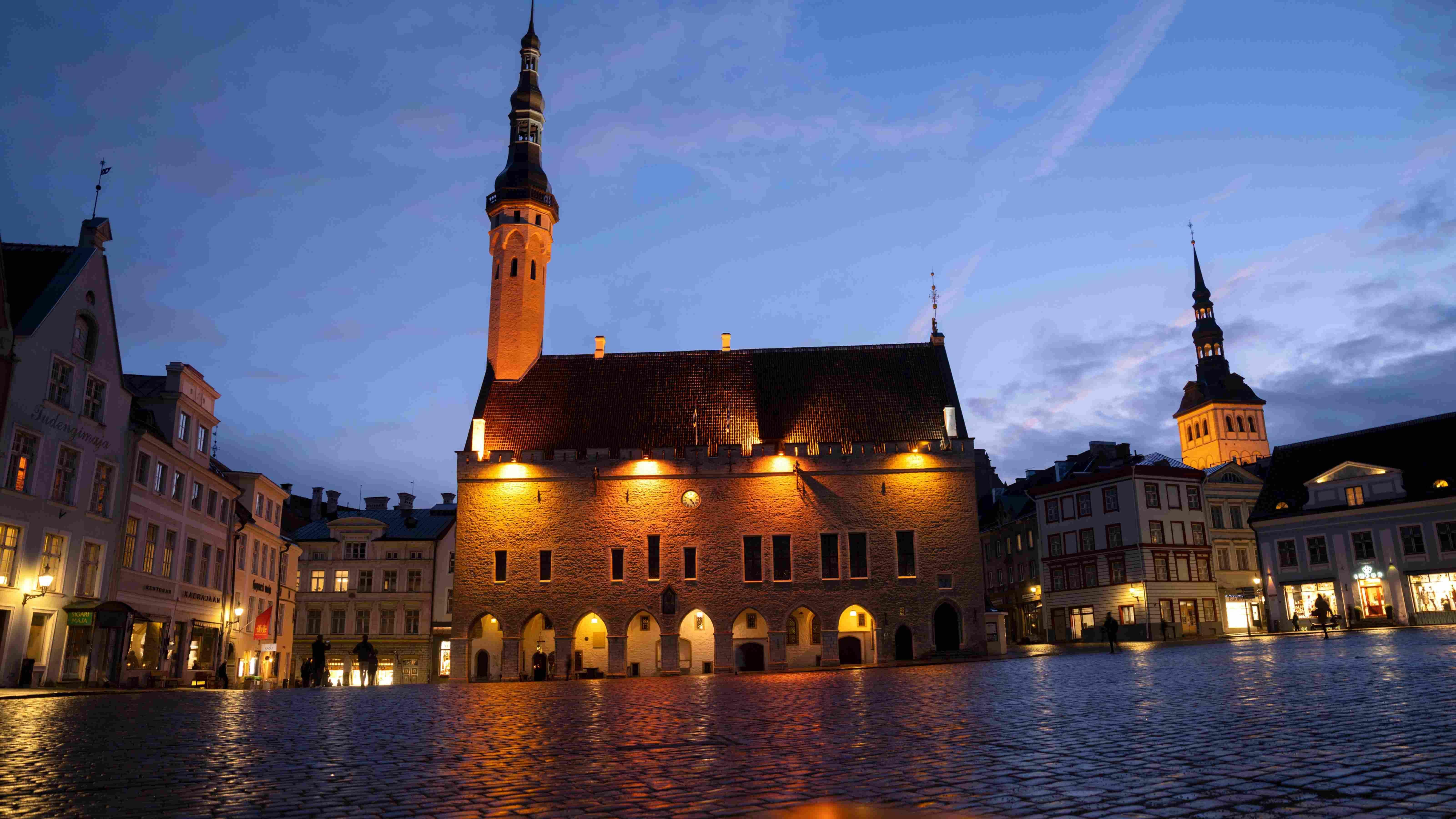 Estonia to end free bus travel over lack of funds