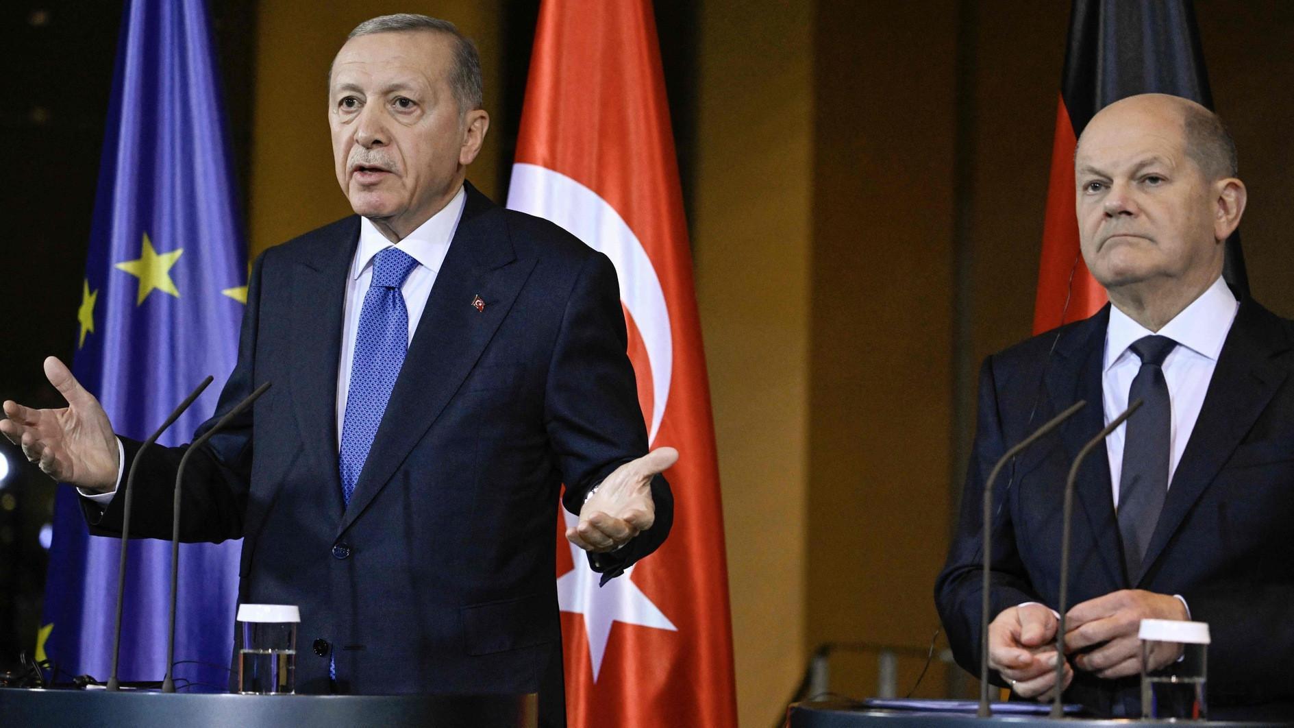Erdoğan visits Germany to discuss EU ties, Gaza offensive