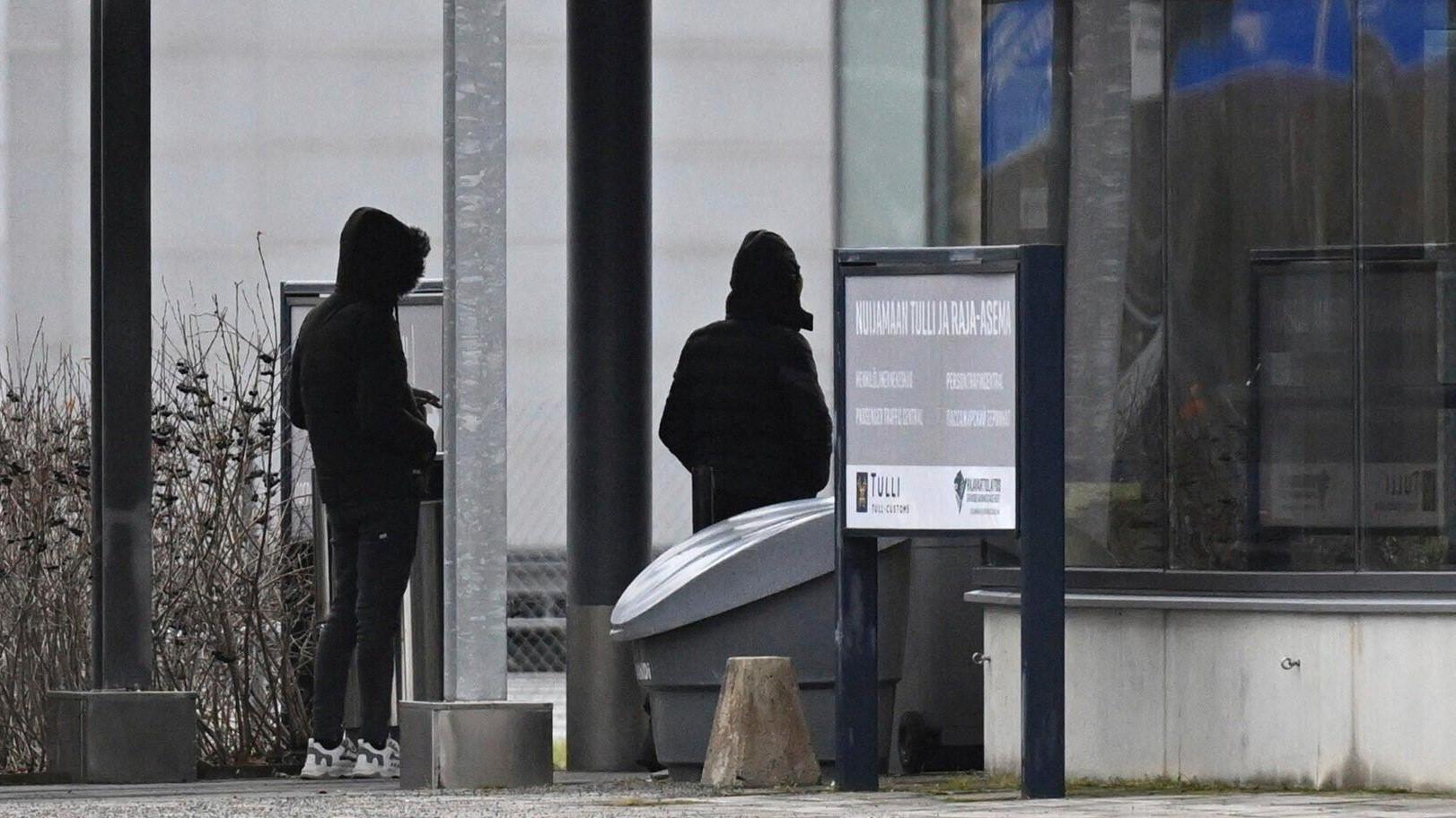 Finland sees asylum surge before Russia border crossings shut