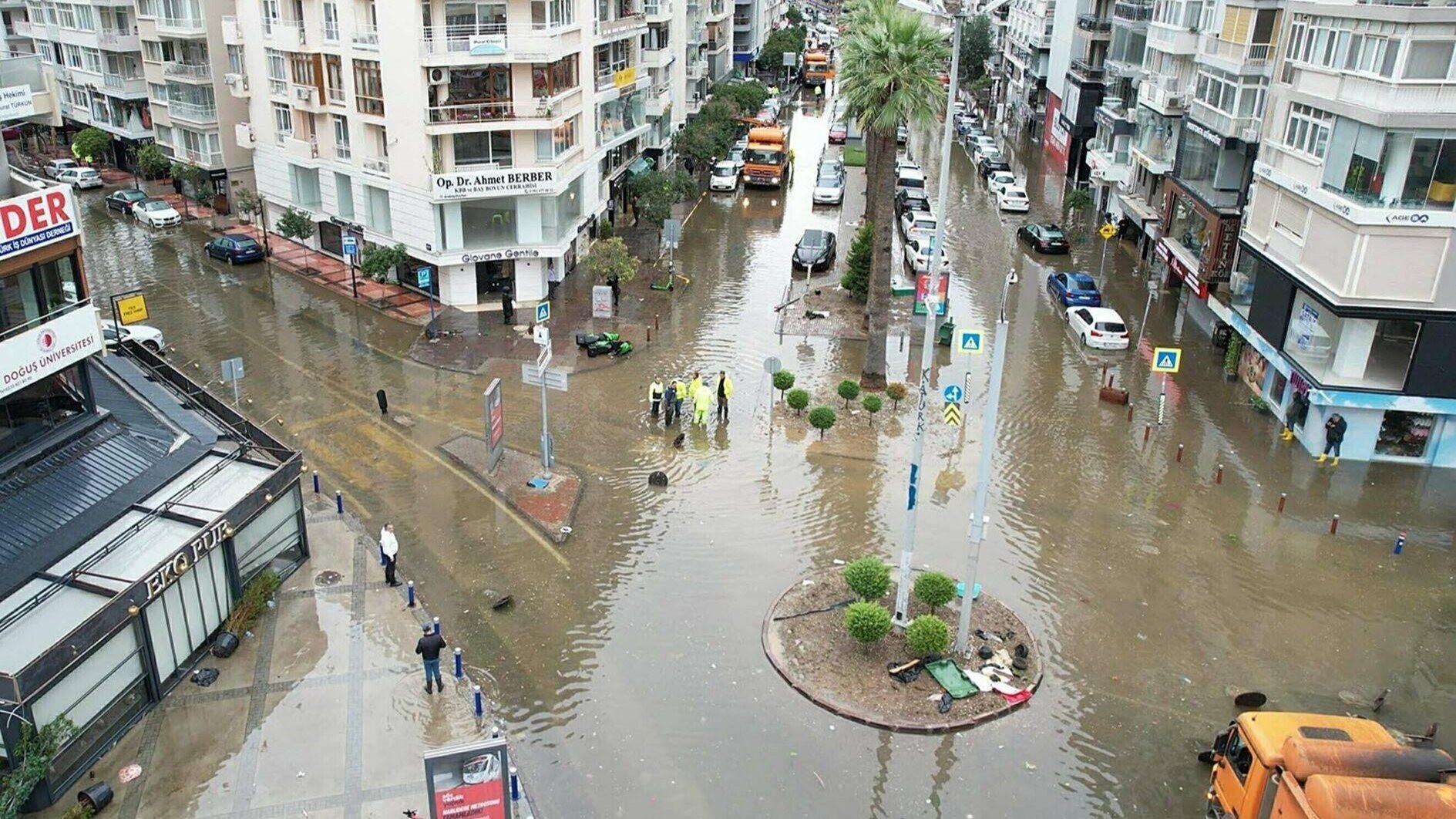 2 die as severe storms, rains pummel country