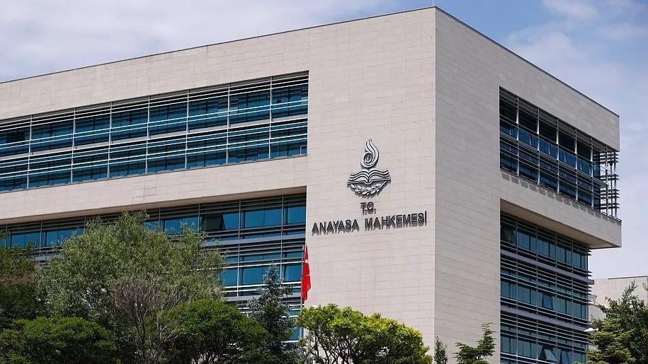 Top court annuls key provision in penal code