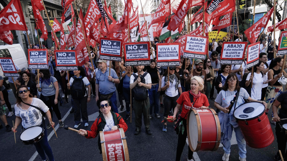 Argentinas Milei orders major deregulation of economy