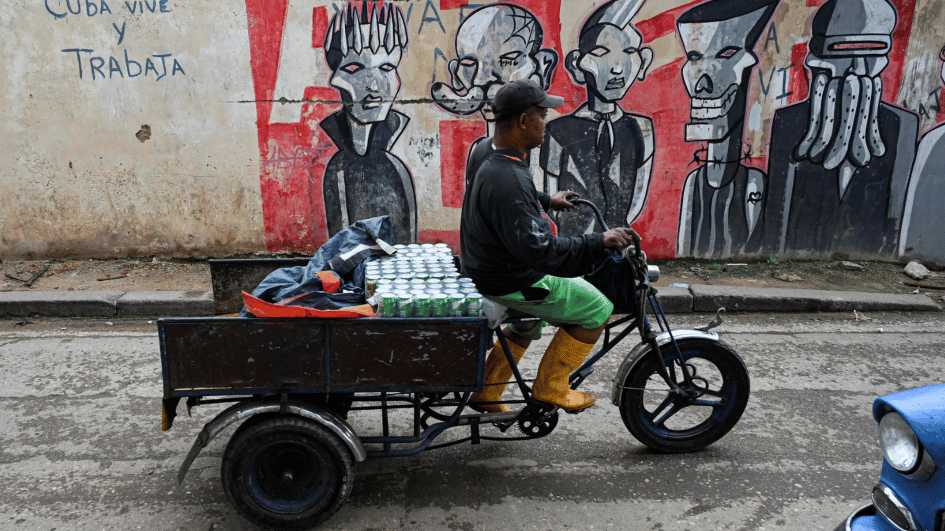 Cubas crumbling economy to shrink further: minister