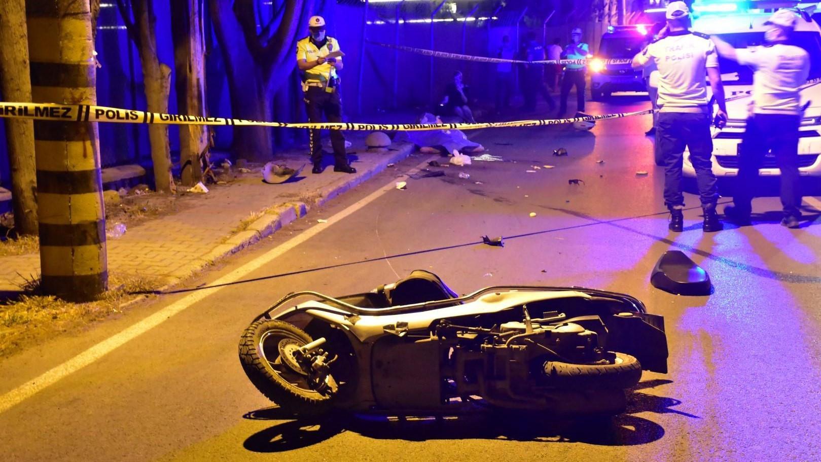 Motorcycle couriers risking lives for fast service