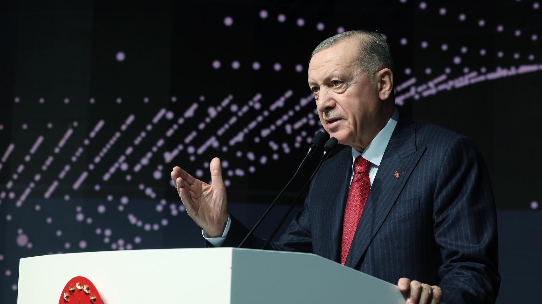 Erdoğan says intl capital inflows, reserves soaring