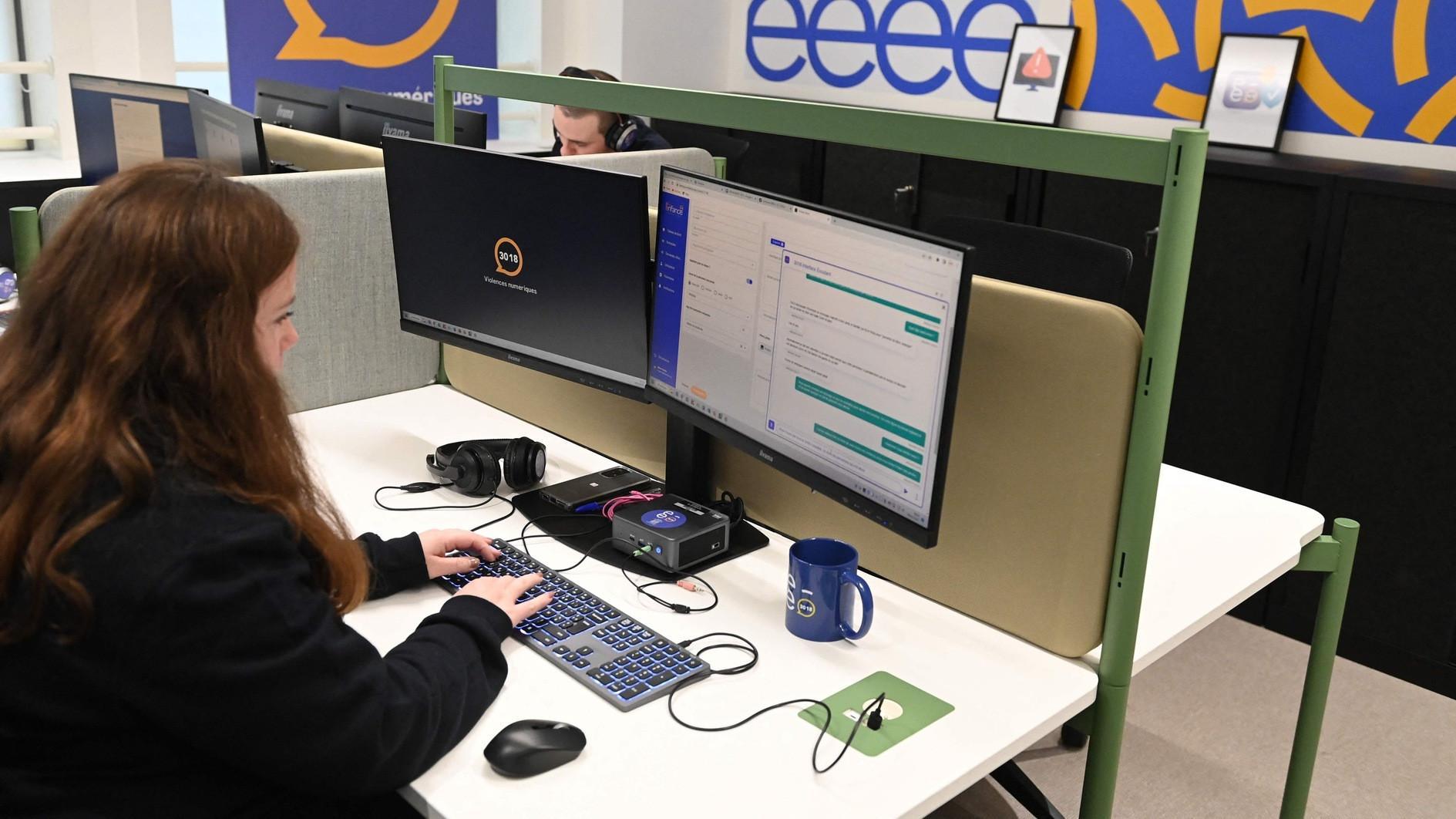 Cyberstalking affects 46 percent of women in Türkiye