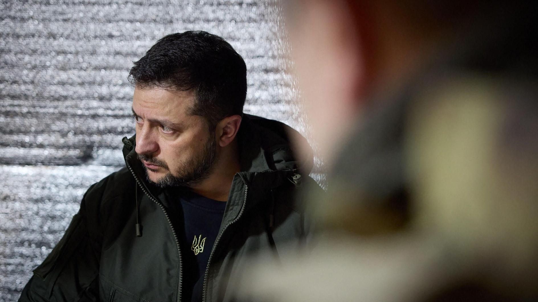 Zelensky lands in Lithuania on tour of Baltic allies
