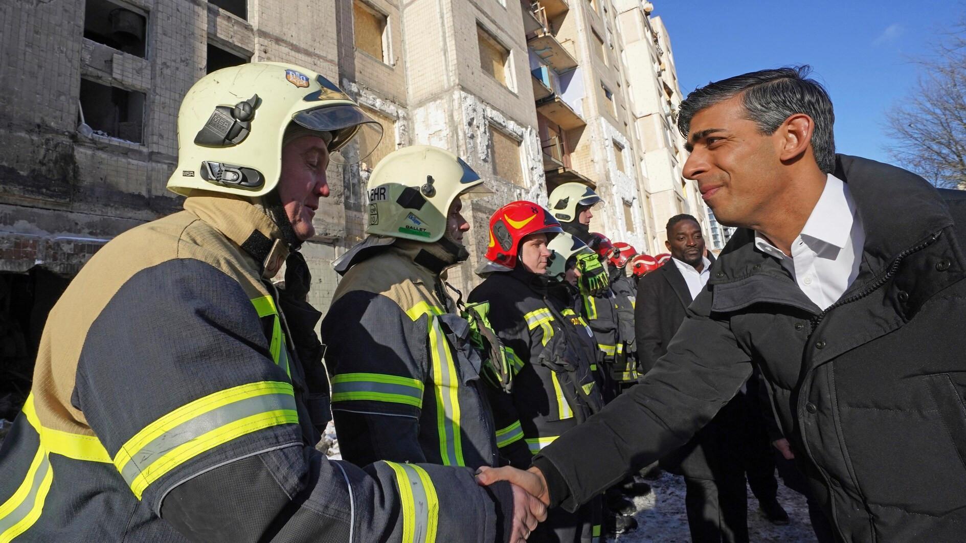Sunak sets out new support package in Kiev trip