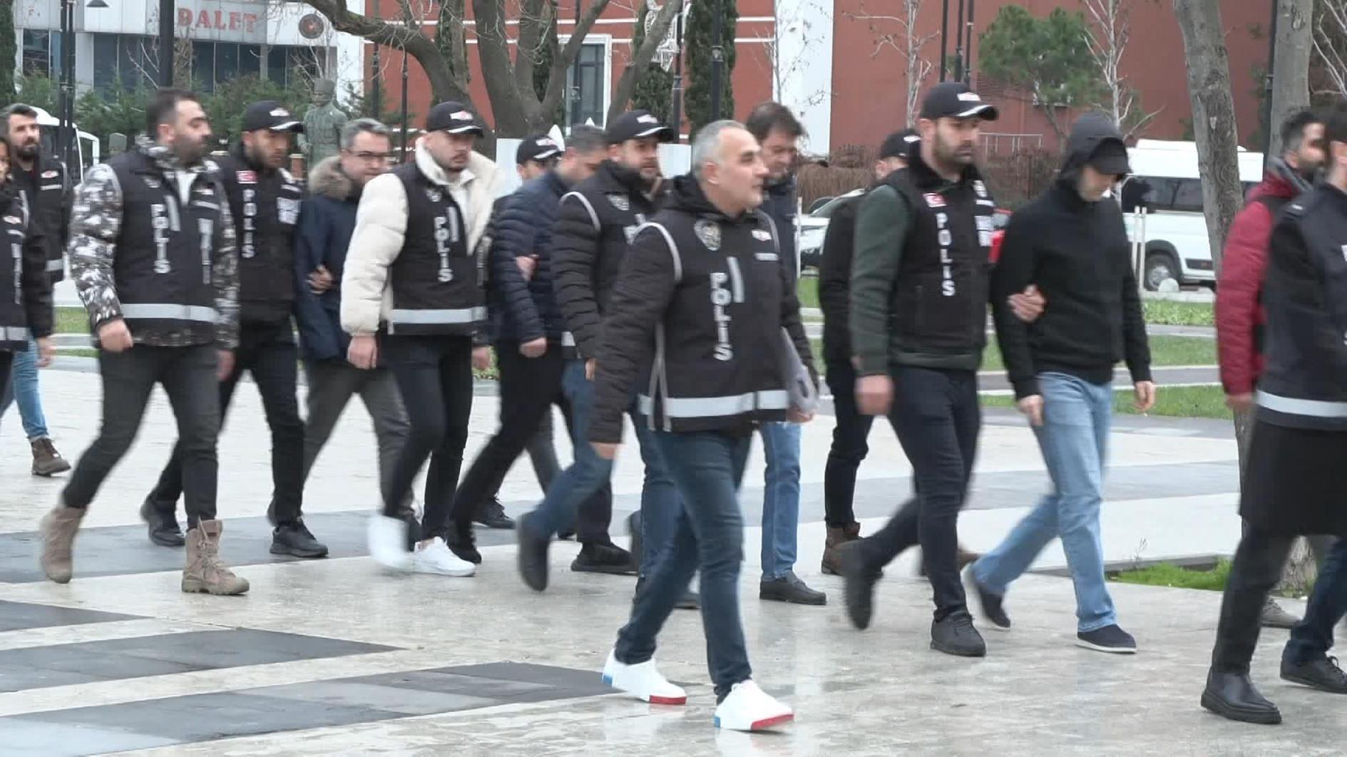 22 detained in bribery operation in municipality