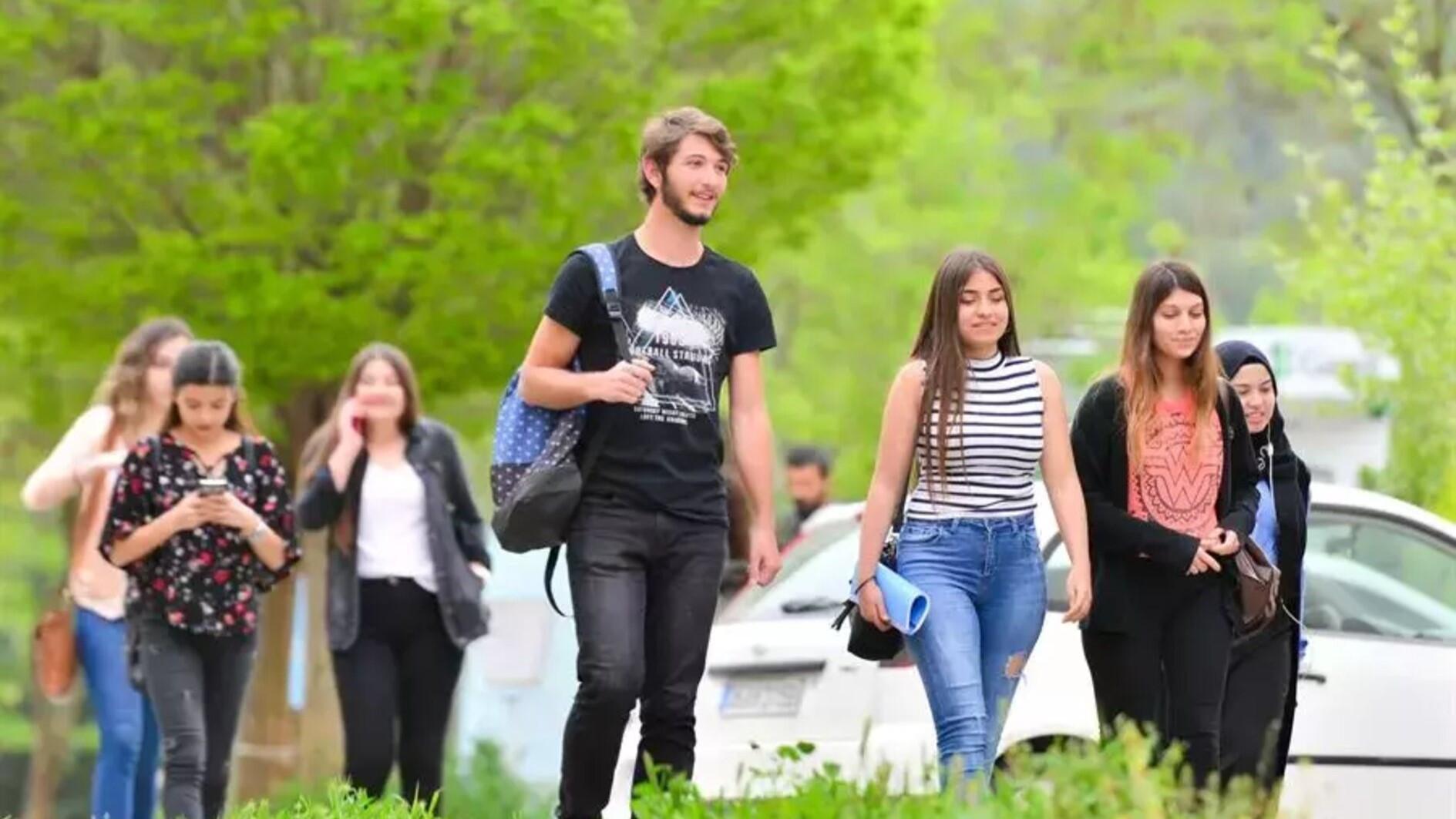 Students increasingly shying away from on-campus learning