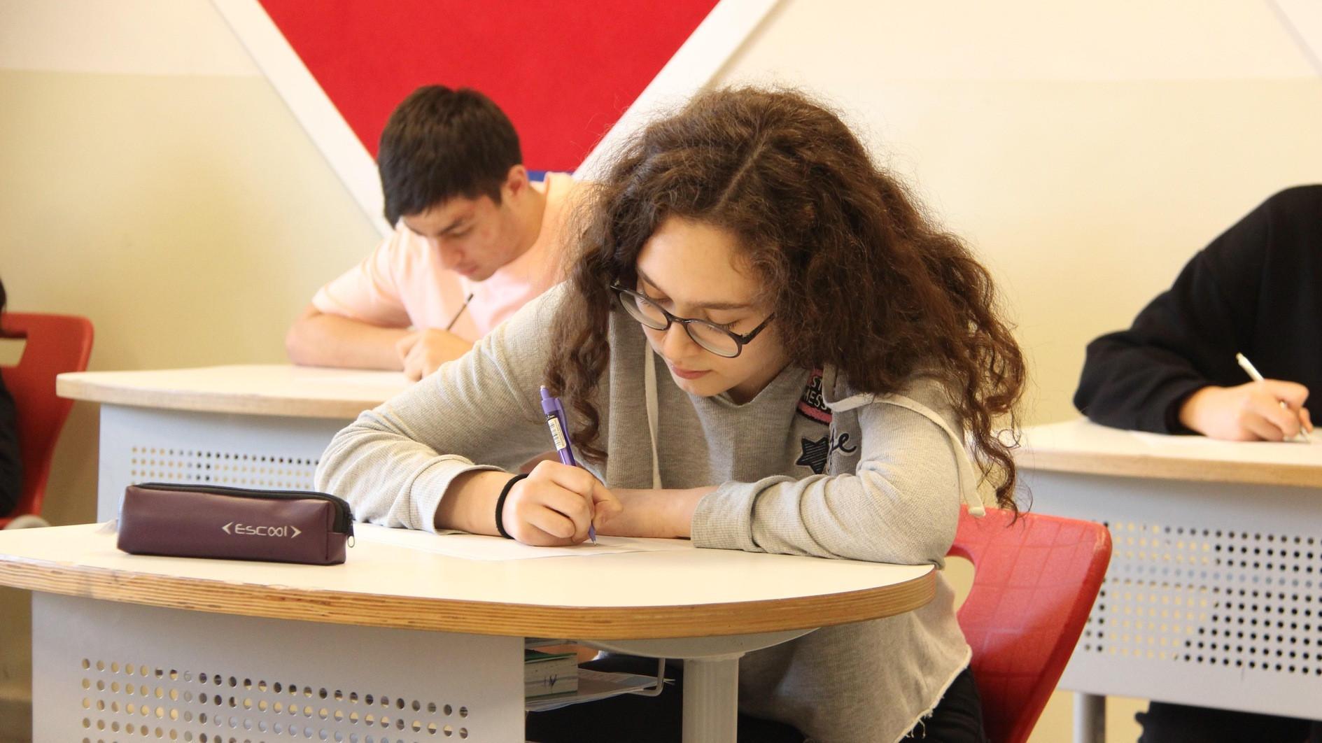 Record number of applicants expected in university exams