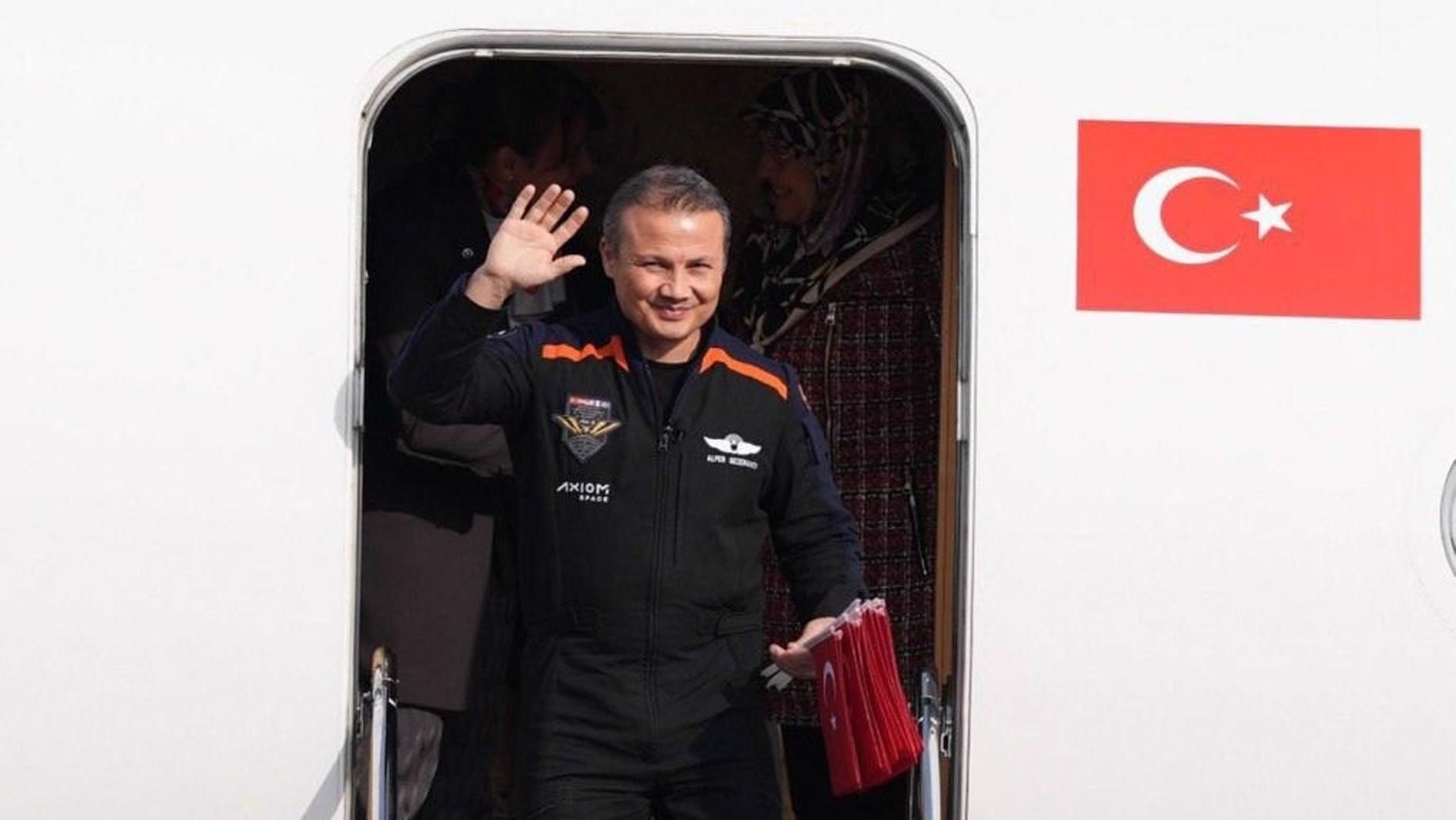 First Turkish astronaut arrives in Türkiye