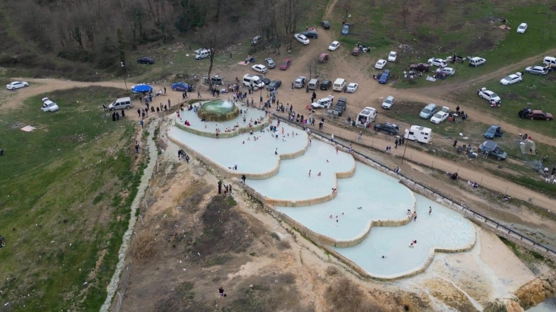 Locals flock to Bursas hot spring oasis, seeking healing