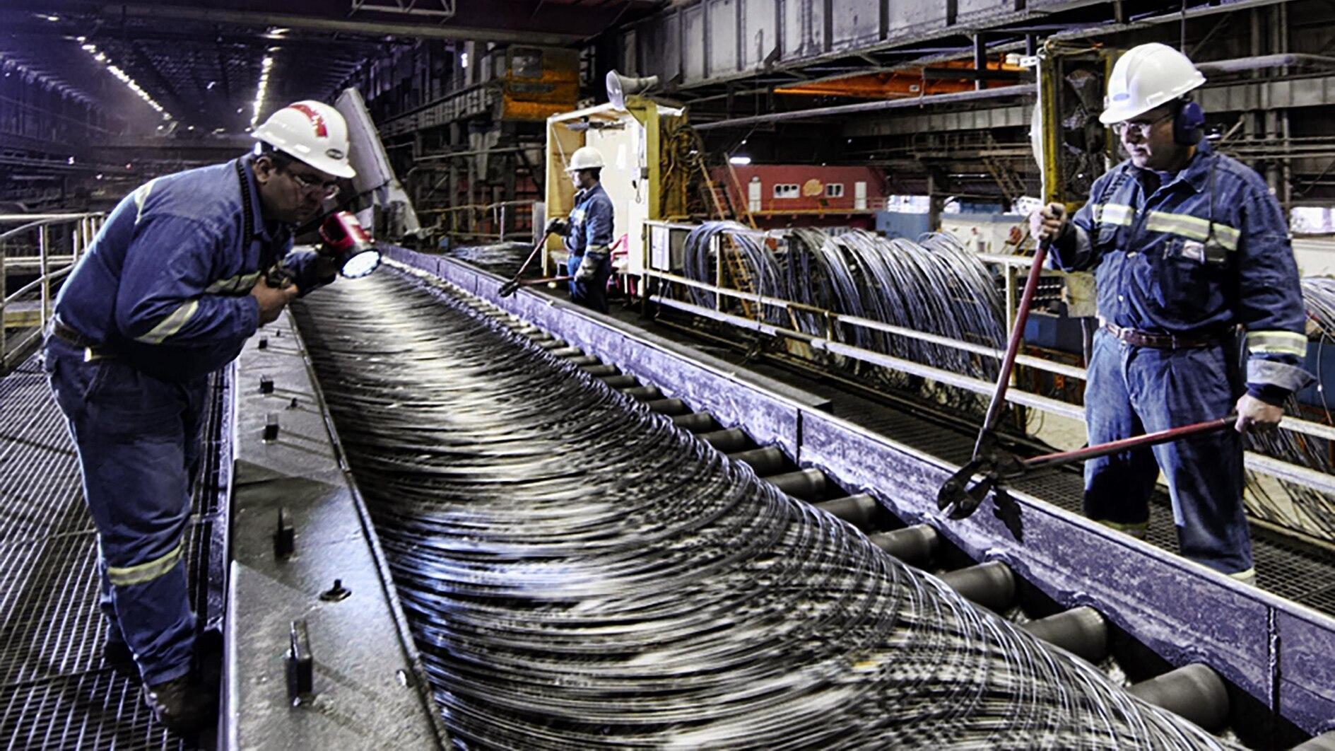 Manufacturing PMI ticks down to 50 in March