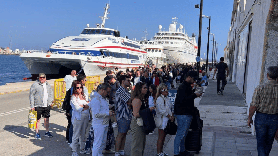 Greek Islands offering visa-on-arrival witness surge in Turkish tourists