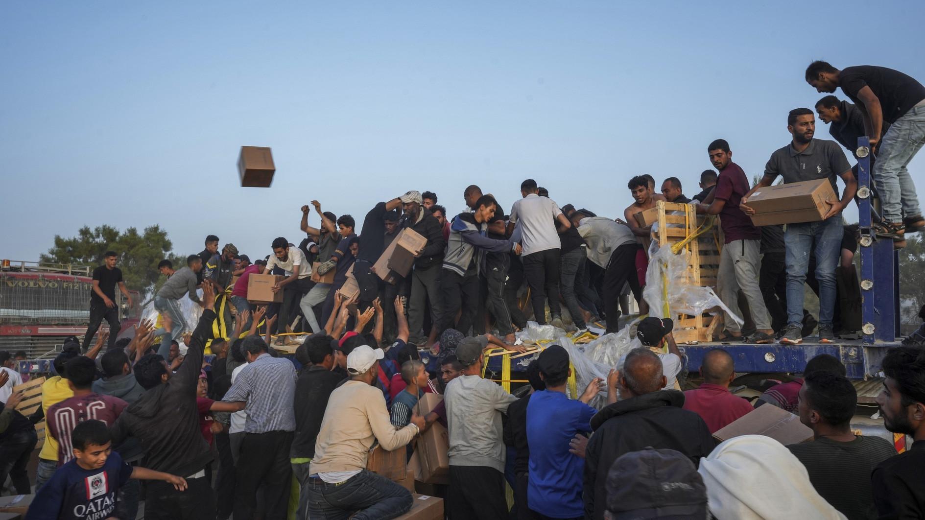 UN aid chief warns of apocalyptic consequences of Gaza shortages