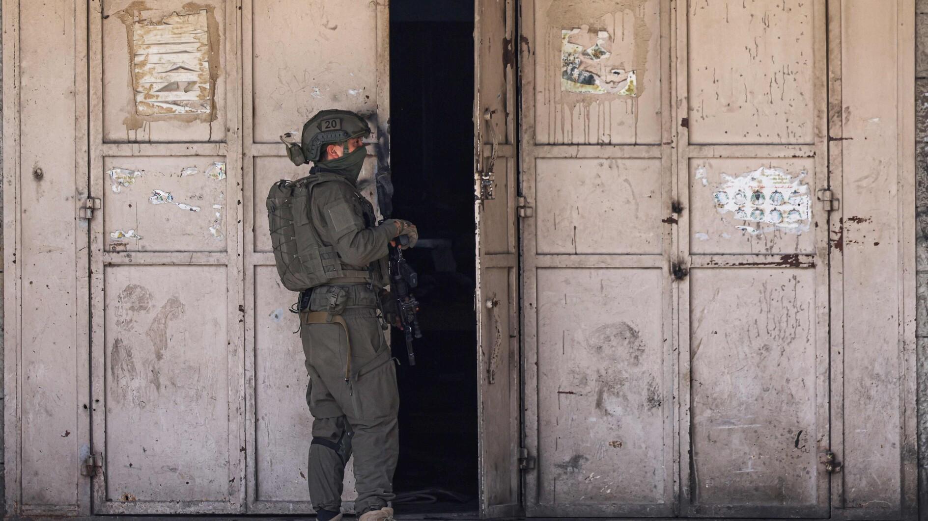 Report reveals Israeli abuse of Gazan detainees in hospital