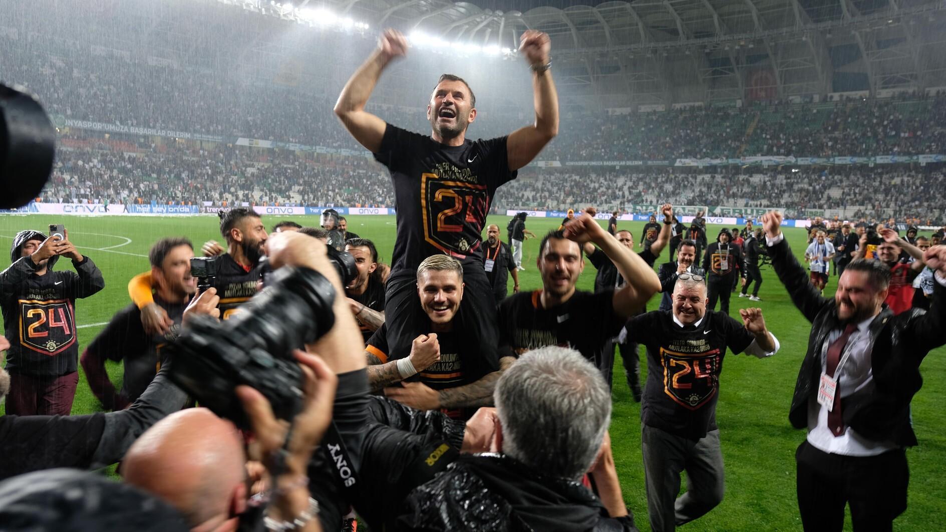 Galatasaray wins Süper Lig, edges rival Fenerbahçe on final day