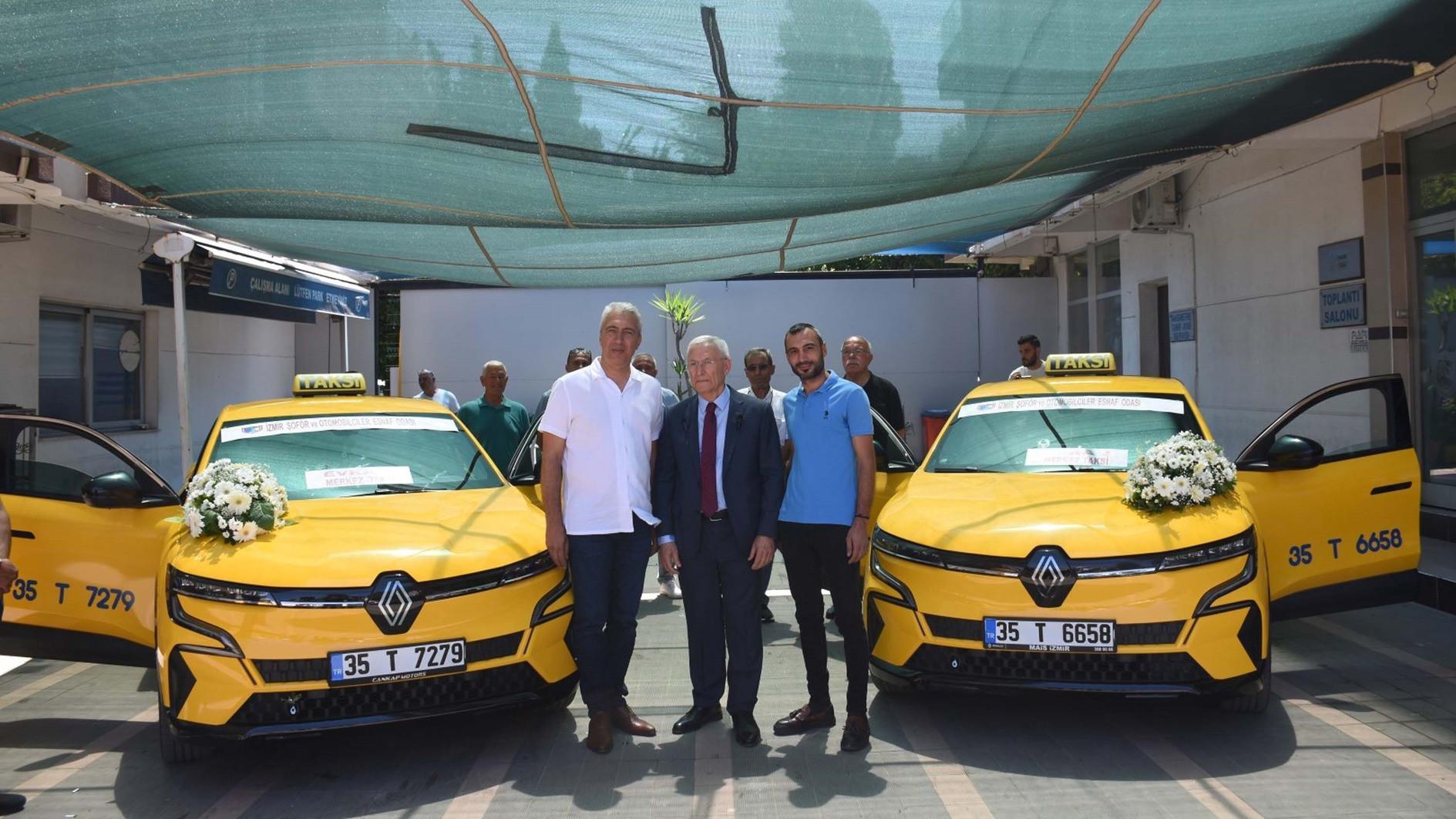 İzmir launches electric taxis to reduce pollution, costs