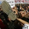 Shoe-thrower hailed as a hero in Mideast